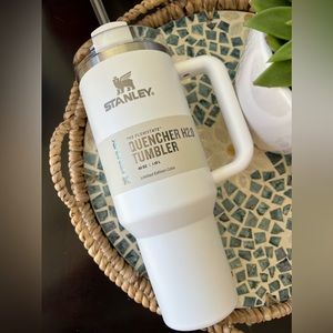 Stanley BRILLIANT WHITE 40 oz. Quencher H2.0 FlowState Tumbler New